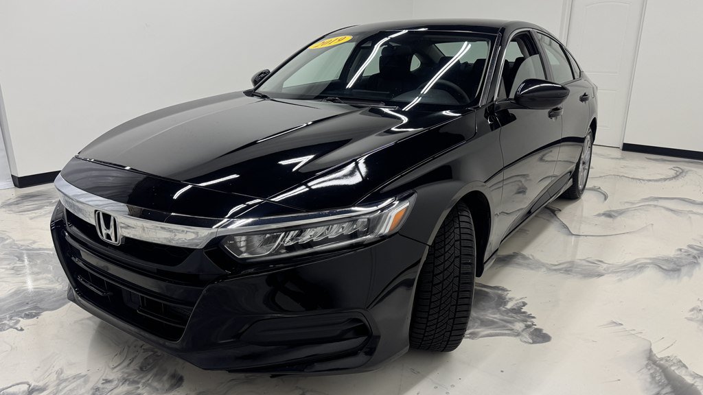 Used 2019 Honda Accord LX image 4