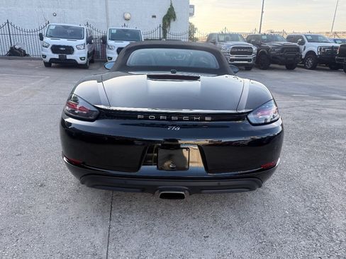 Used 2018 Porsche 718 Boxster RWD image 5