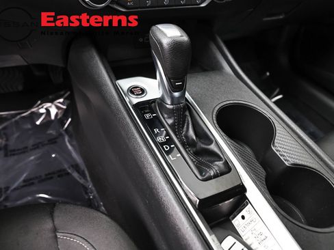 Used 2024 Nissan Altima 2.5 S FWD image 13