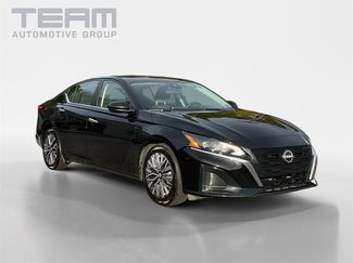 Used 2023 Nissan Altima 2.5 SV video 1