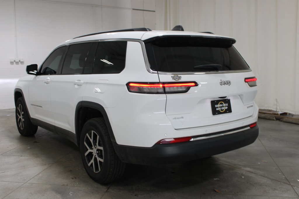 Used 2025 Jeep Grand Cherokee L Limited AWD/4WD image 7