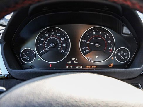 Used 2018 BMW 330e image 24