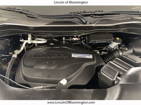 Used 2019 Honda Pilot Touring image 34