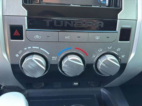 Used 2017 Toyota Tundra SR5 w/ SR5 Upgrade Package RWD image 22