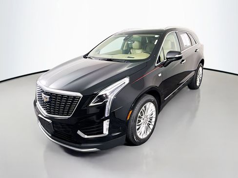 Used 2020 Cadillac XT5 Premium Luxury w/ Platinum Package AWD/4WD image 3