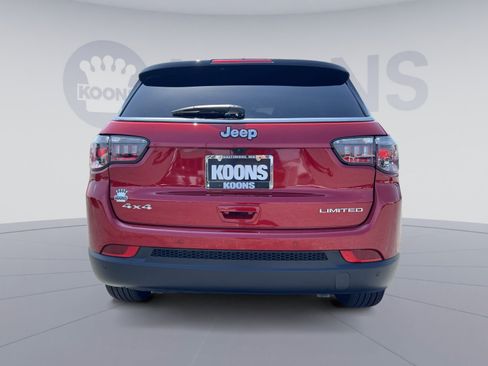 Used 2025 Jeep Compass Limited AWD/4WD image 5