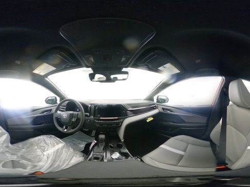New 2026 Toyota Camry SE FWD image 33