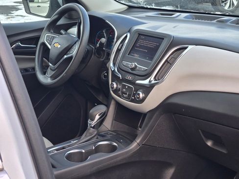Used 2022 Chevrolet Equinox LT image 8