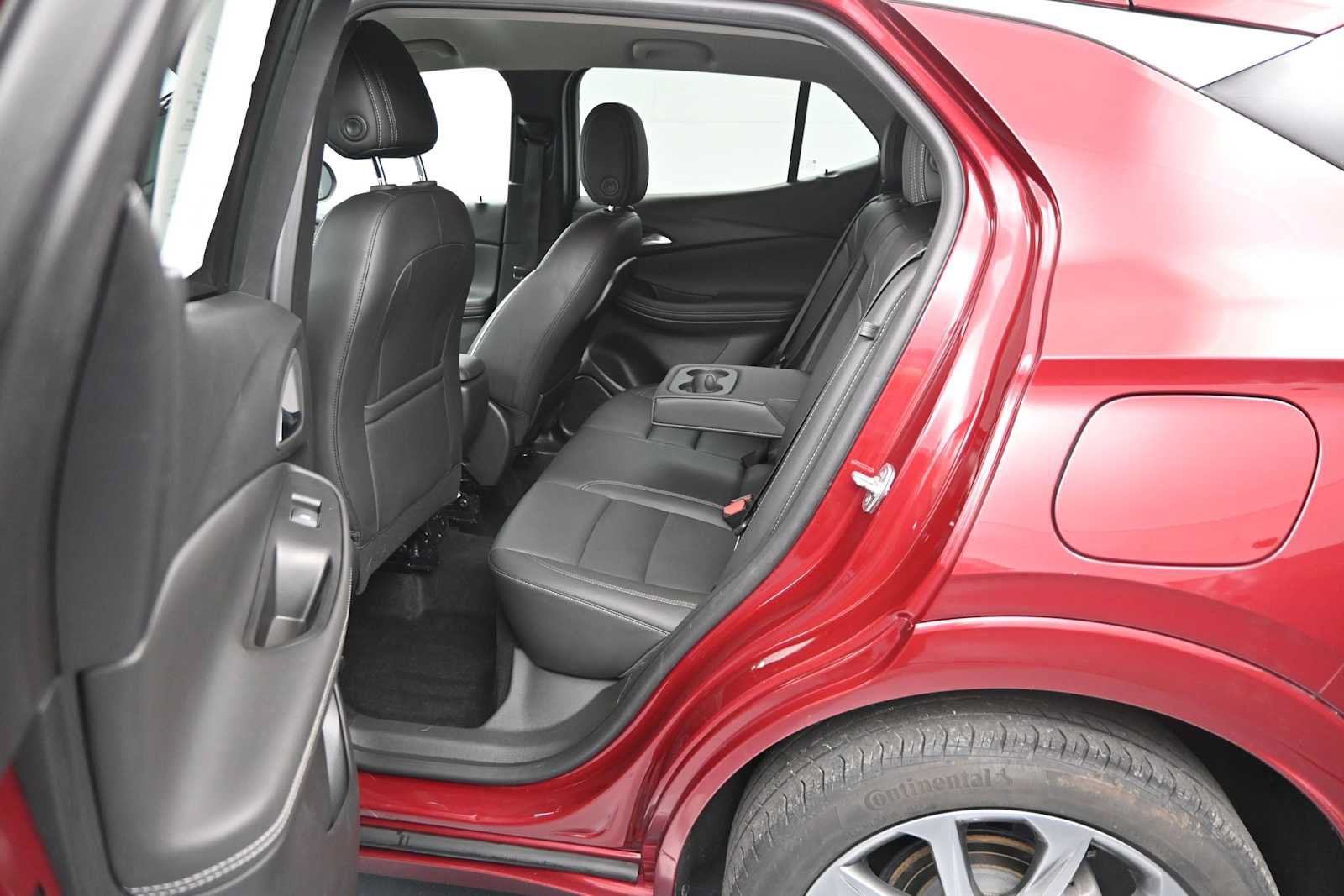 Used 2024 Buick Encore GX Avenir w/ Avenir Technology Package AWD/4WD image 9
