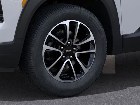 New 2026 Chevrolet TrailBlazer LT FWD image 9