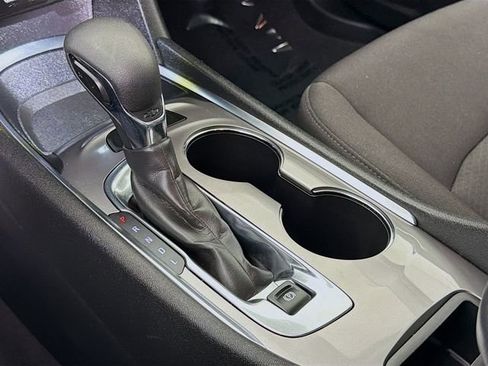 Used 2024 Chevrolet Malibu LT FWD image 18