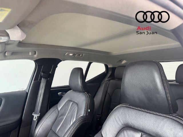 Used 2023 Volvo XC40 B5 Plus w/ Driver Assist Package AWD/4WD image 14