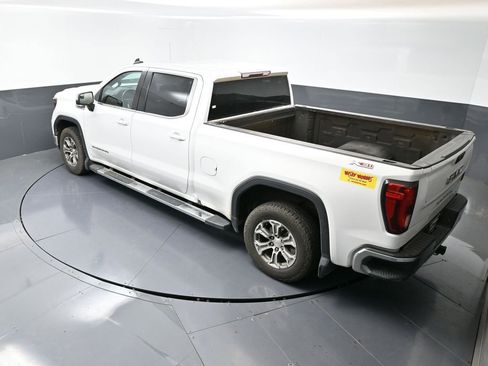 Used 2022 GMC Sierra 1500 SLE image 21