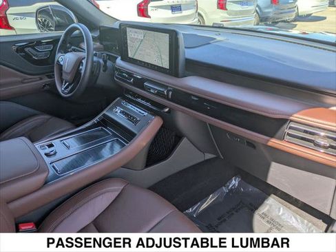 Used 2025 Lincoln Aviator Reserve w/ Jet Appearance Package image 25
