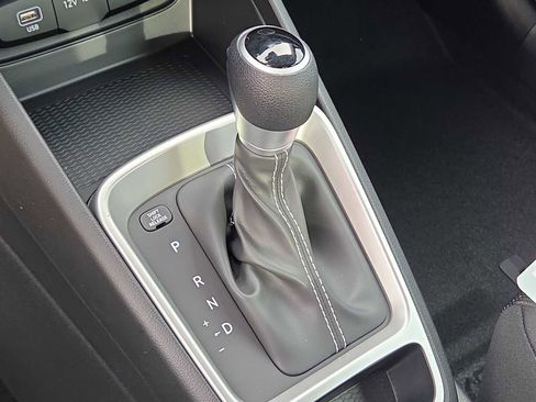 New 2026 Hyundai Venue SE image 31