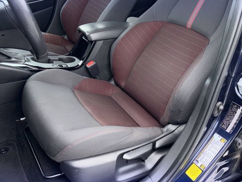 Used 2024 Toyota Corolla SE w/ SE Premium Package FWD image 20