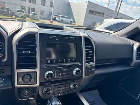 Used 2018 Ford F150 Lariat w/ Equipment Group 502A Luxury AWD/4WD image 16