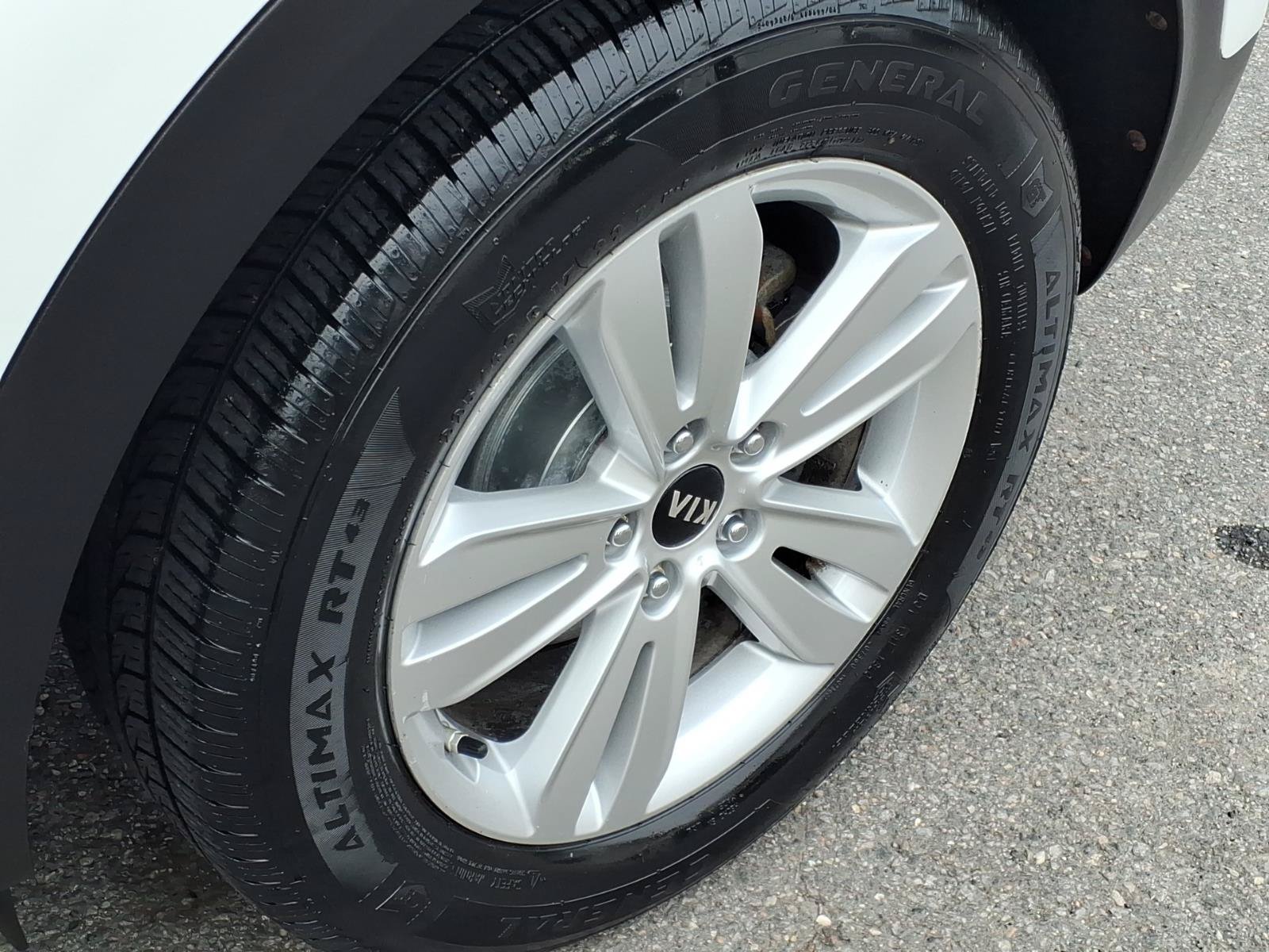 Used 2018 Kia Sportage LX w/ LX Popular Package AWD/4WD image 11