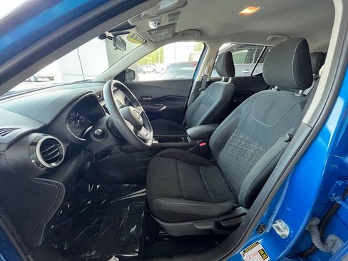 Used 2024 Nissan Kicks SV FWD image 14
