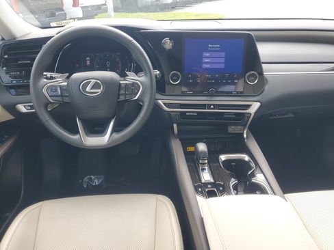 Used 2024 Lexus RX 350 FWD w/ Technology Package image 14