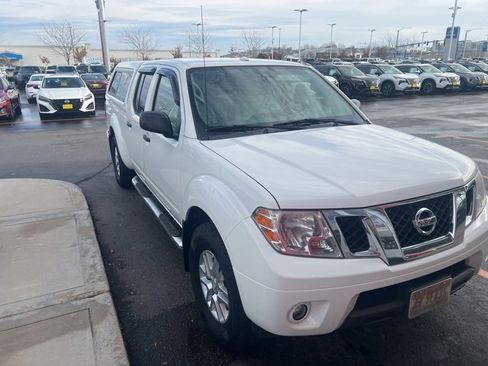 Used 2018 Nissan Frontier SV w/ Value Truck Package image 6