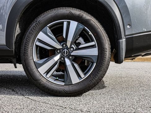 New 2025 Nissan Rogue SL image 14