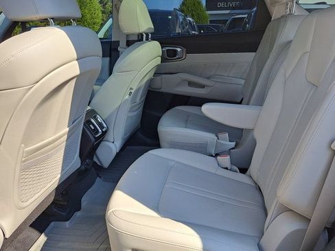 Used 2022 Kia Sorento SX AWD/4WD image 28