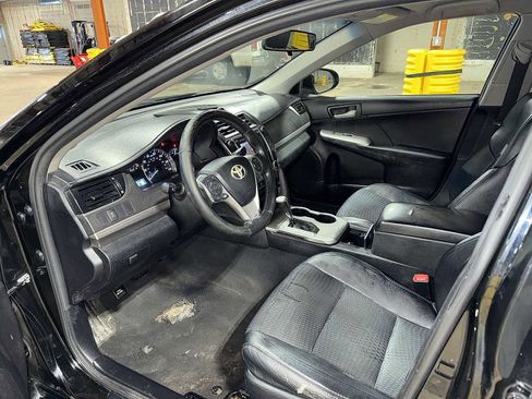 Used 2012 Toyota Camry SE image 25