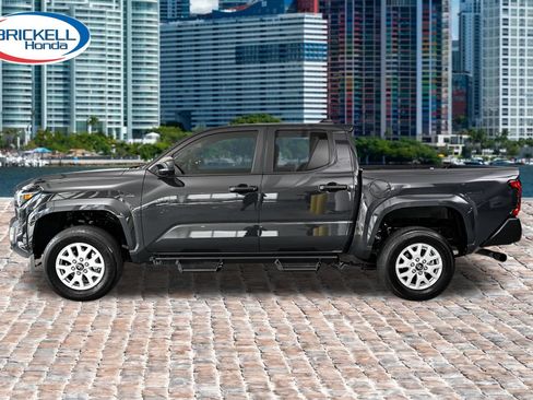 Used 2025 Toyota Tacoma SR RWD image 4