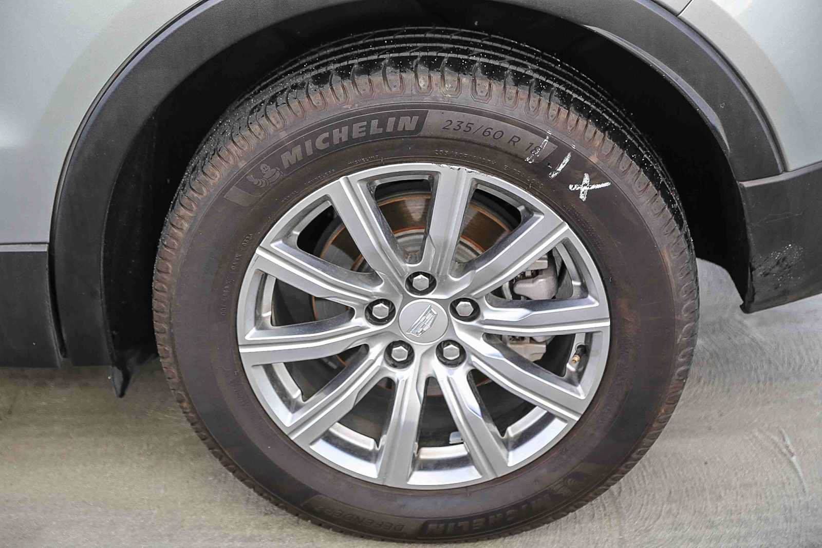 Used 2023 Cadillac XT4 Premium Luxury FWD image 10