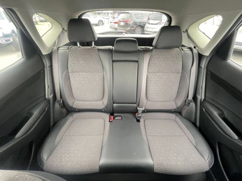 Used 2025 Kia Seltos S FWD image 40
