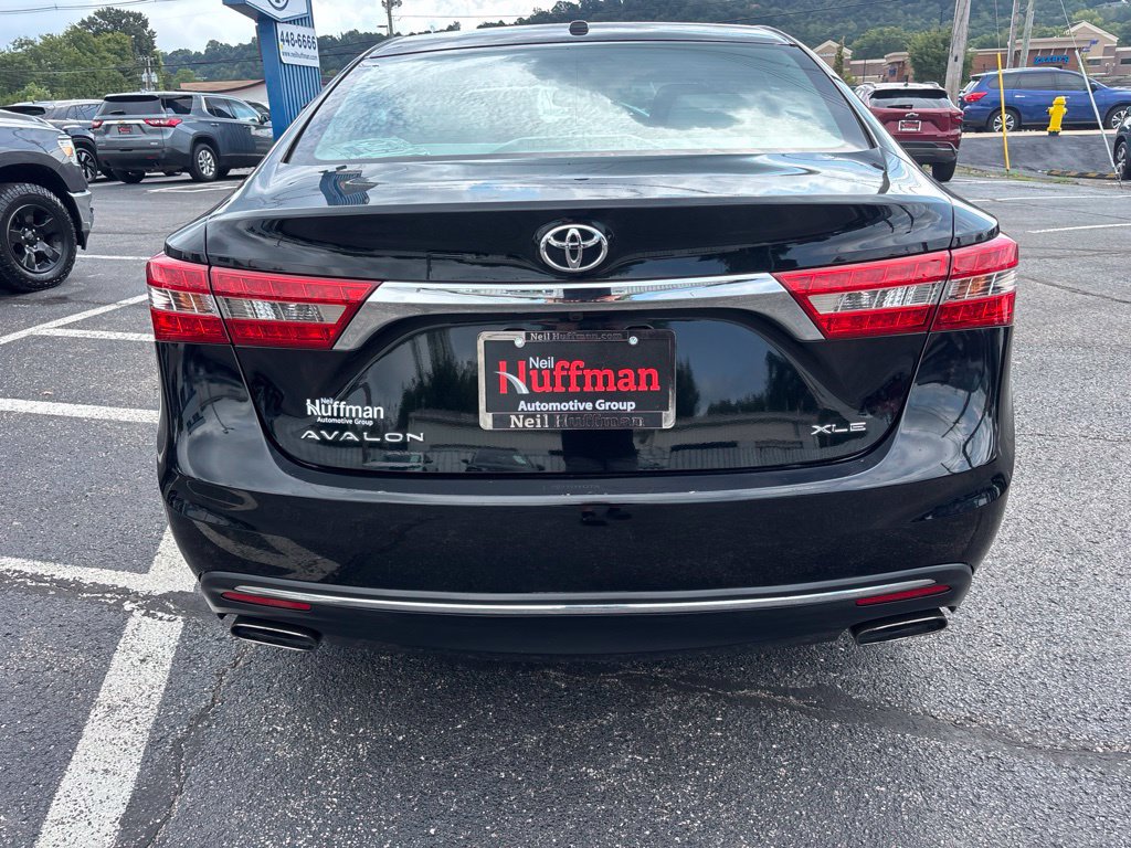 Used 2016 Toyota Avalon XLE Premium FWD image 6