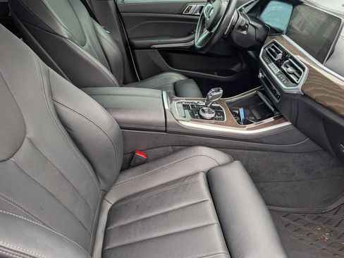 Used 2022 BMW X5 xDrive40i w/ M Sport Package AWD/4WD image 32