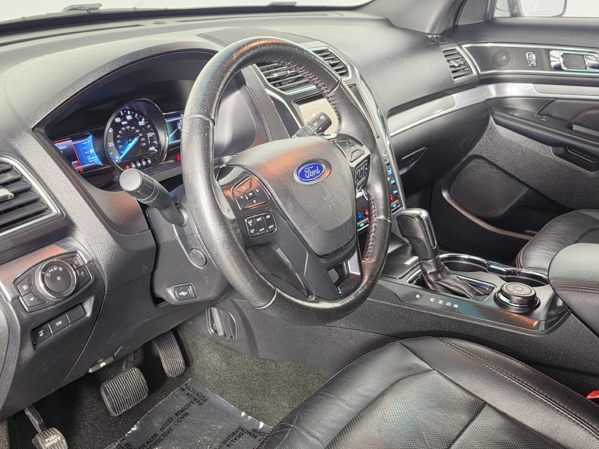 Used 2016 Ford Explorer Sport w/ Equipment Group 401A AWD/4WD image 2
