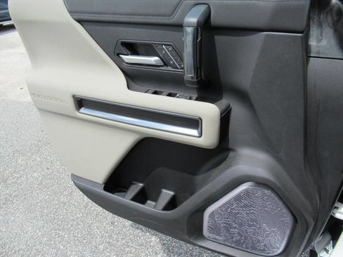 Used 2026 GMC Hummer EV 4x4 Crew Cab image 28