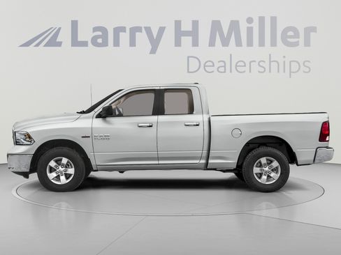 Used 2019 RAM 1500 Warlock w/ Electronics Group AWD/4WD image 3