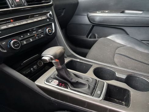 Used 2019 Kia Optima S w/ S Panoramic Sunroof Package image 17