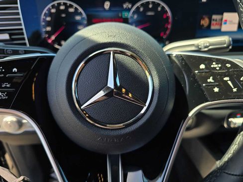 Used 2026 Mercedes-Benz GLS 450 4MATIC image 26