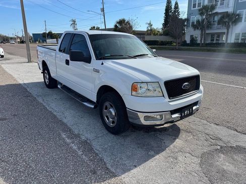 Used 2005 Ford F150 XLT image 2