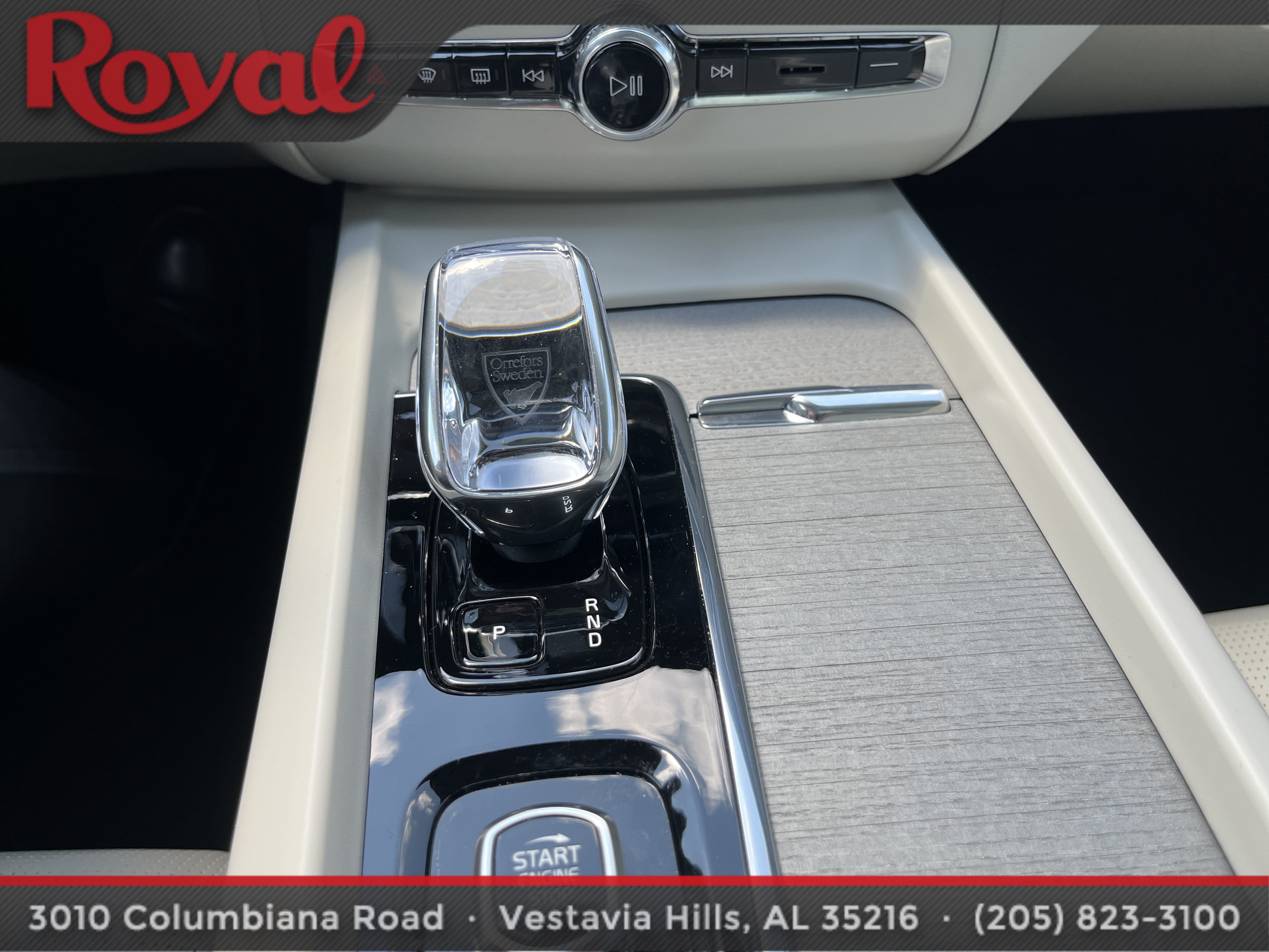 Certified 2025 Volvo XC60 B5 Ultra w/ Protection Package Premier AWD/4WD image 21