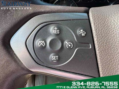Used 2018 Chevrolet Suburban LT RWD image 20