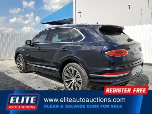 Used 2023 Bentley Bentayga image 3