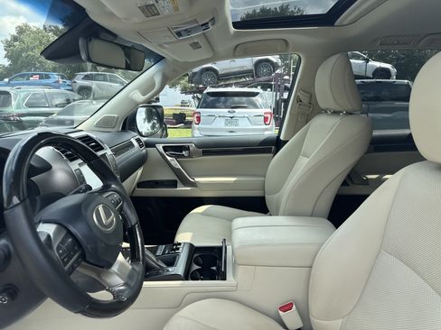 Used 2021 Lexus GX 460 Premium w/ Premium Package AWD/4WD image 13