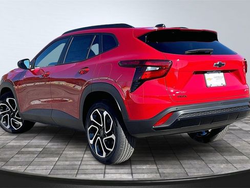 New 2026 Chevrolet Trax RS w/ Sunroof Package image 3