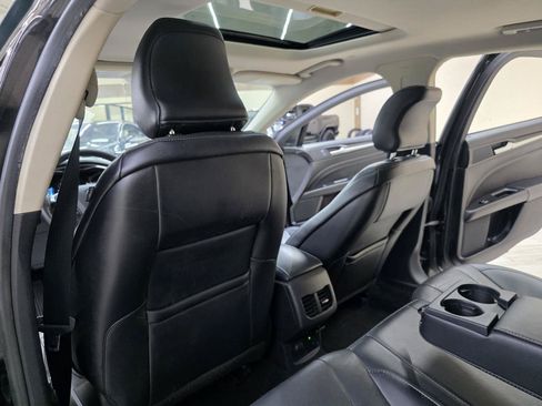 Used 2018 Ford Fusion Titanium FWD image 26