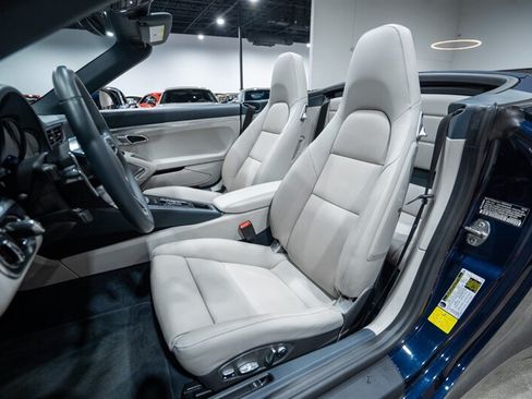 Used 2019 Porsche 911 Carrera S RWD image 22