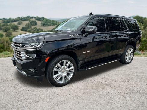 Used 2023 Chevrolet Tahoe High Country AWD/4WD image 3