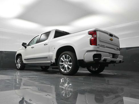 Used 2024 Chevrolet Silverado 1500 High Country image 23