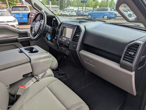 Used 2019 Ford F150 XLT w/ Equipment Group 302A Luxury AWD/4WD image 36