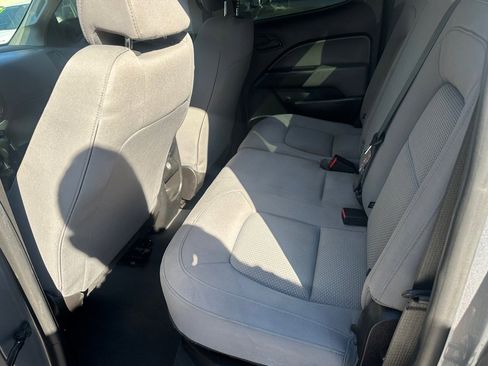 Used 2021 Chevrolet Colorado W/T w/ WT Convenience Package image 12